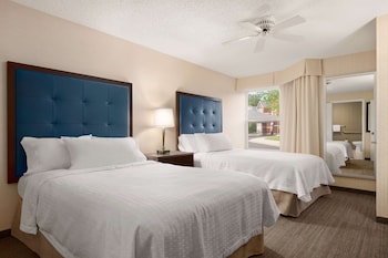 Room, Accessible (Roll-in Shower)