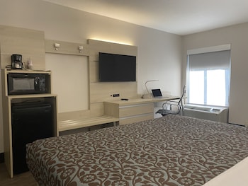Standard Room, 1 King Bed