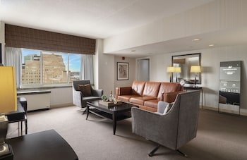 Suite, 1 King Bed