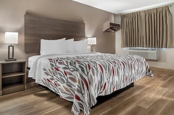 Deluxe Room, 1 King Bed, Accessible, Non Smoking