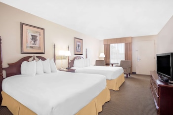 Room, 2 Queen Beds, Smoking