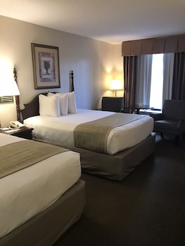 Room, 2 Queen Beds, Smoking