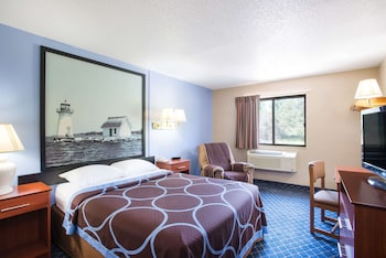 Standard Room, 1 Queen Bed, Microwave