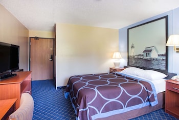 Standard Room, 1 Queen Bed, Microwave