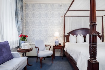 Deluxe Room, 1 King Bed