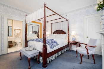 Deluxe Room, 1 Queen Bed