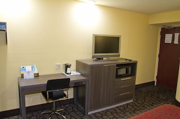 Standard Room, 1 King Bed