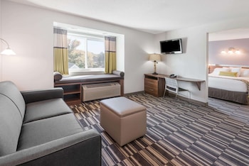 Studio Suite, 1 Queen Bed, Non Smoking