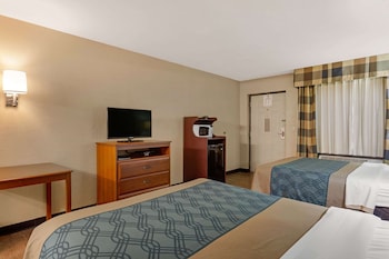 Standard Room, 2 Queen Beds, Non Smoking