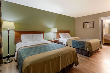 Standard Room, 2 Queen Beds, Non Smoking