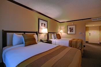 Standard Room (2 Double Beds)