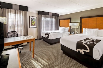 Room, 2 Double Beds, Accessible, Non Smoking (Mobility/Hearing Accessible, Bathtub)