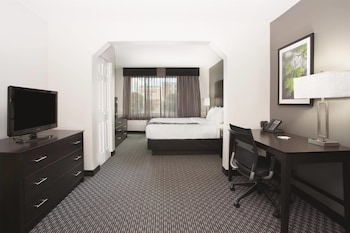 Room, 1 King Bed, Accessible, Non Smoking (Mobility/Hearing Impaired Accessible)