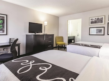 Room, 2 Double Beds, Accessible, Non Smoking (Mobility Accessible)