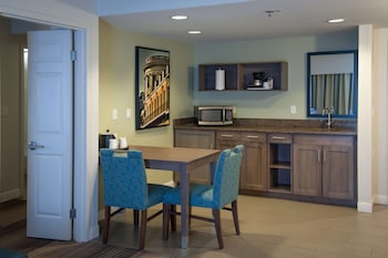 Suite, two queen beds, sofa bed, wet bar