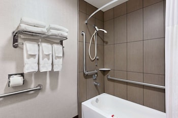 Room, 2 Queen Beds, Accessible, Non Smoking (Mobility, Bathtub w/ Grab Bars)