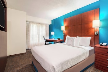 Suite, 2 Bedrooms, Fireplace
