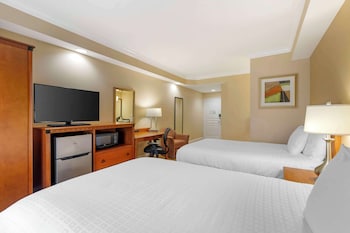 Standard Room, 2 Double Beds, Accessible, Non Smoking