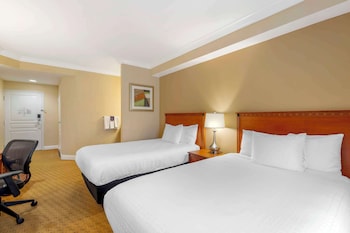 Standard Room, 2 Double Beds, Accessible, Non Smoking