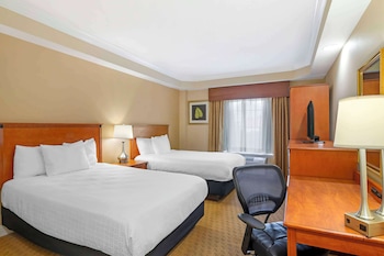 Standard Room, 2 Double Beds, Accessible, Non Smoking