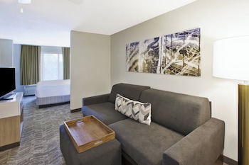 Suite, Multiple Beds, Accessible Bathtub