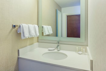 Suite, Multiple Beds, Accessible Bathtub