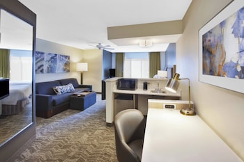 Suite, Multiple Beds, Hearing Accessible (Roll-in Shower)