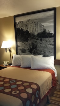 Standard Room, 1 Queen Bed, Non Smoking