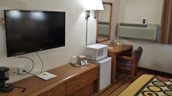 Standard Room, 1 Queen Bed, Non Smoking