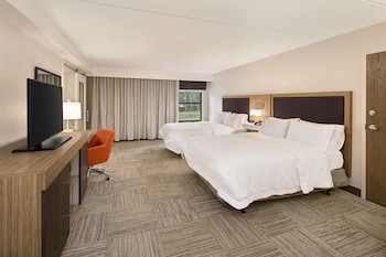 Room, 2 Queen Beds, Accessible, Bathtub (Mobility & Hearing)