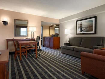 Room, 1 King Bed, Non Smoking, Lagoon View