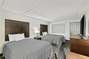 Standard Room, 2 Queen Beds, Non Smoking