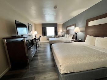 Standard Room, 2 Queen Beds, Non Smoking, Refrigerator & Microwave