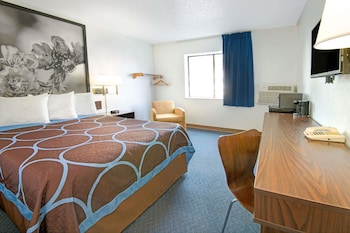 Standard Room, 1 Queen Bed, Smoking
