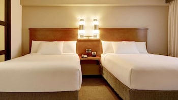 Deluxe Room, Multiple Beds (High Floor)