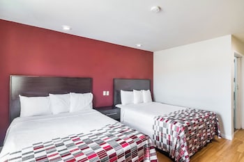 Deluxe Room, 2 Queen Beds, Accessible, Non Smoking