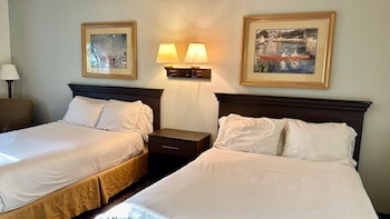 Deluxe Double Room, 2 Double Beds, Non Smoking