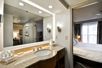 Suite, 1 Bedroom, Non Smoking (1 Kingbed & 1 Sofa bed)