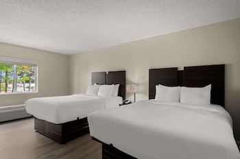 Room, 2 Queen Beds, Accessible, Non Smoking