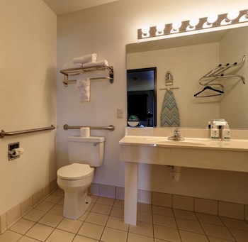 Deluxe Room, 2 Queen Beds