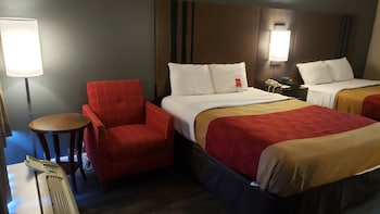Room, 2 Queen Beds, Smoking