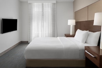 Suite, 1 Bedroom (Hearing Accessible)