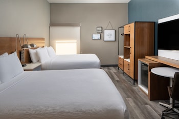 Suite, 2 Queen Beds (Hearing Accessible)