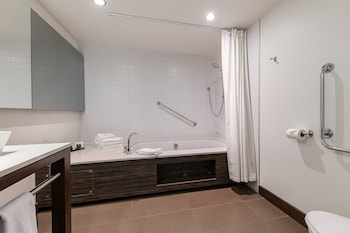 Terzo Room, 2 Double Beds (Accessible)