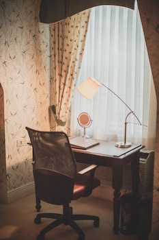 Classic Room, 1 King Bed