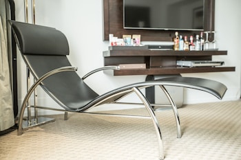 Loft Urbania, 1 king Bed (Business Lounge Access)