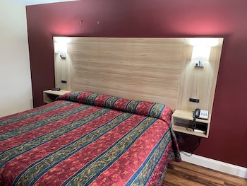 Standard Room, 1 King Bed, Smoking
