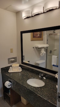 Standard Room, 2 Double Beds, Non Smoking