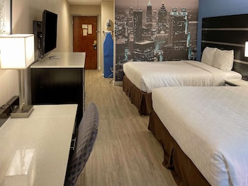 Standard Room, 2 Queen Beds, Non Smoking