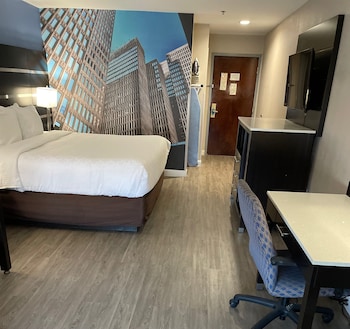Suite, 1 King Bed, Non Smoking